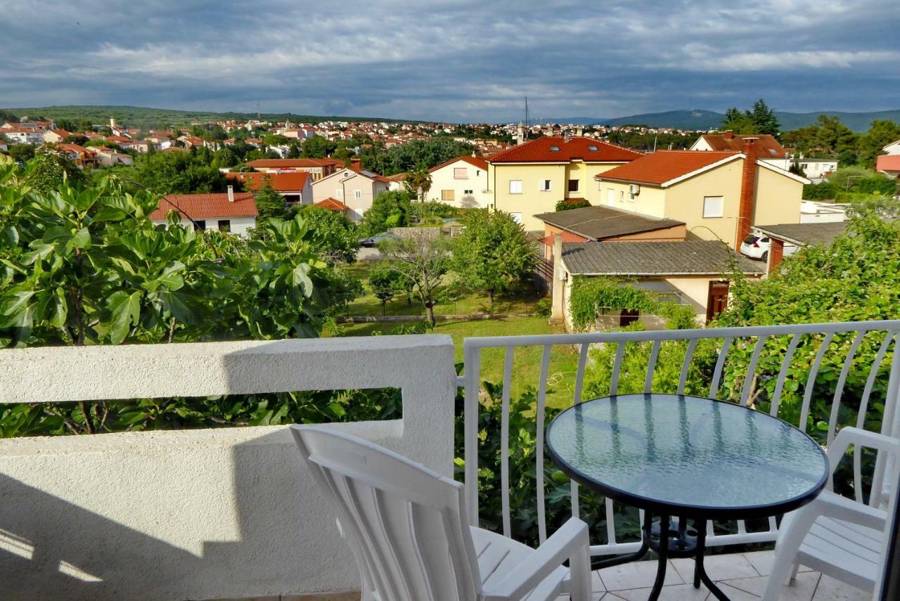 Apartments Curicta 1 Krk Town Exterior photo